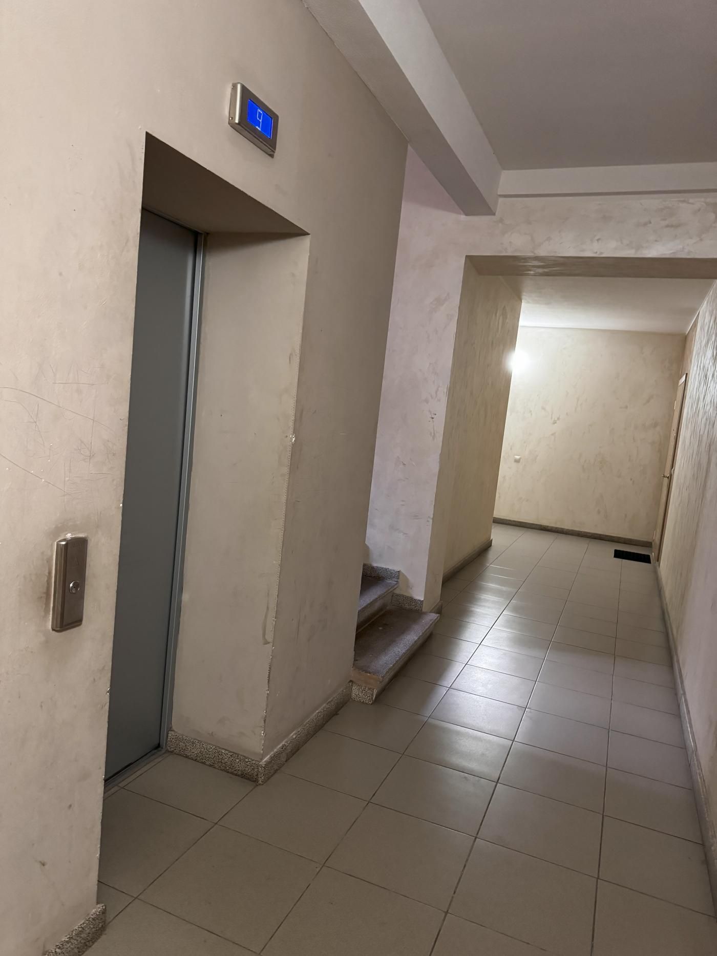 Продам 2- кімнатну квартиру від власника ЖК « Сонячний»