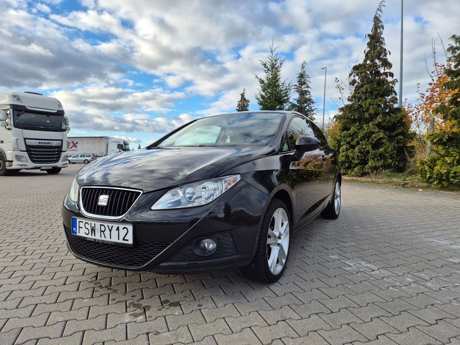 Seat Ibiza Seat Ibiza 1.4 MPI 2009 r.
