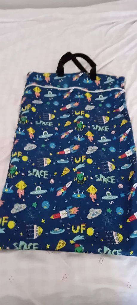Saco para fraldas ou roupa suja para bebé