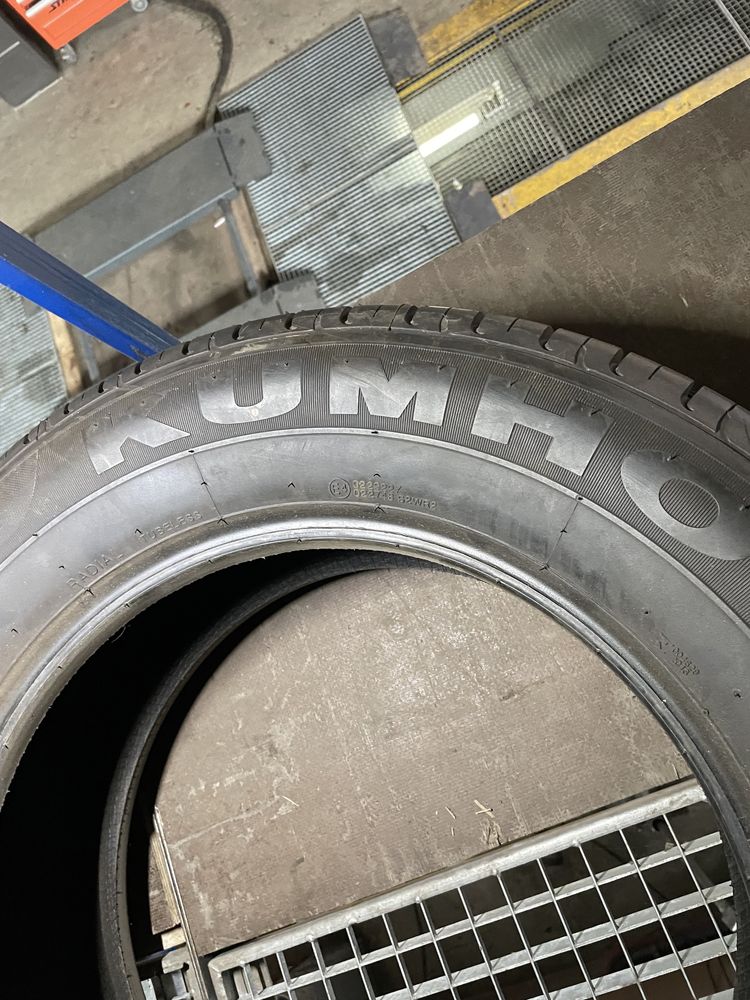 Kumho 255/60 R18