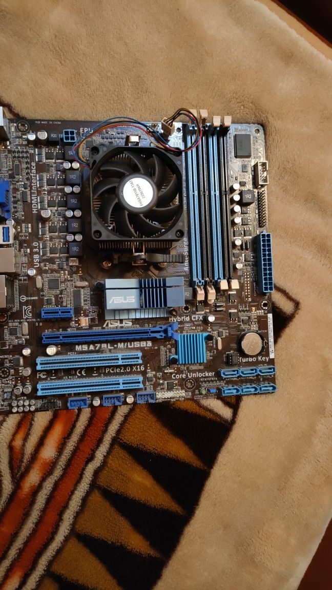 Комп'ютер M5A78-M /USB3 + AMD Athlon II x4 640 + 4Gb RAM