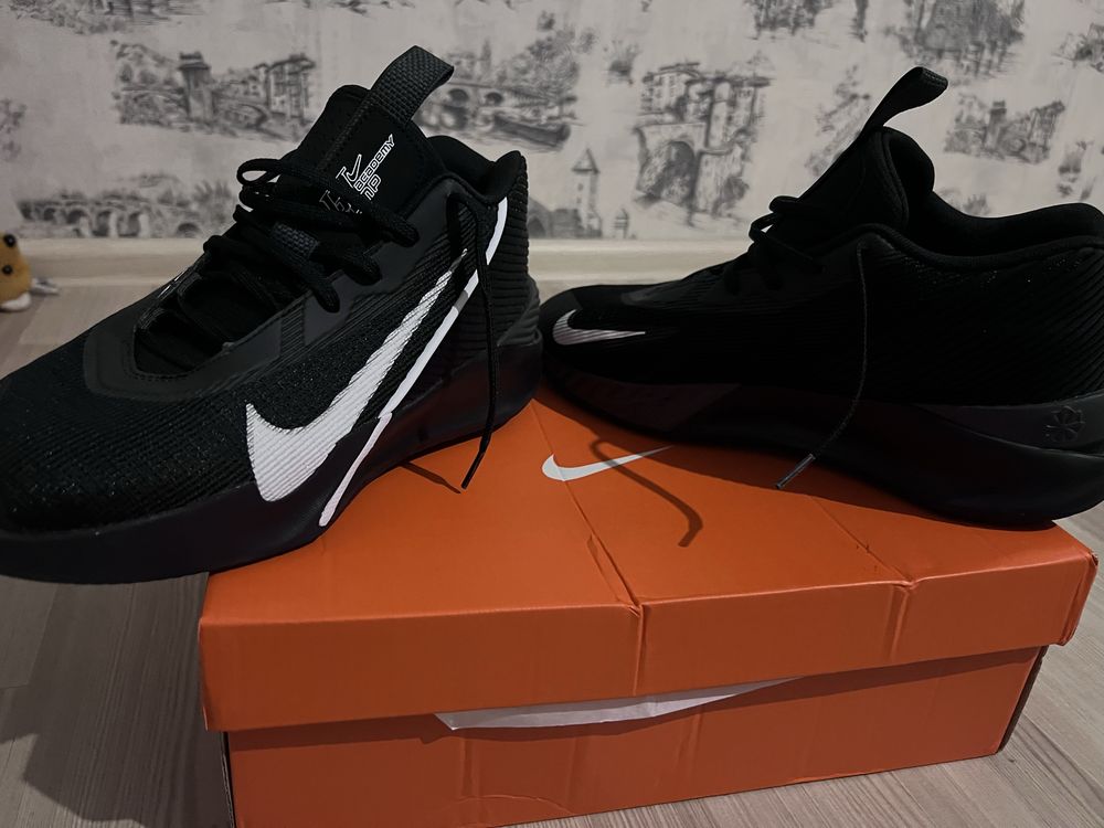 Кросовки Nike для бега