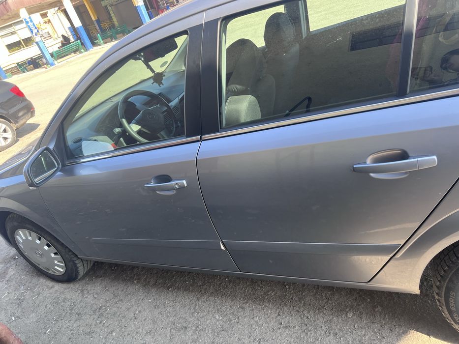 Авто Опель Астра