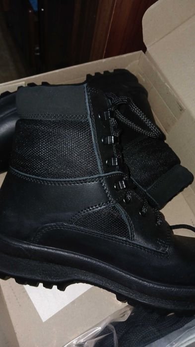 Черевики чорні чоловічі