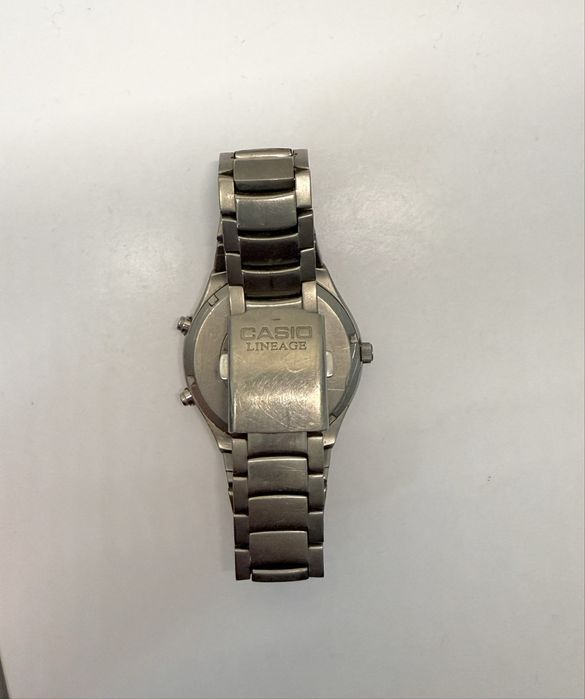 Чоловічий годинник Casio Lineage