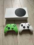 Xbox series S +геймпад+аккаунт