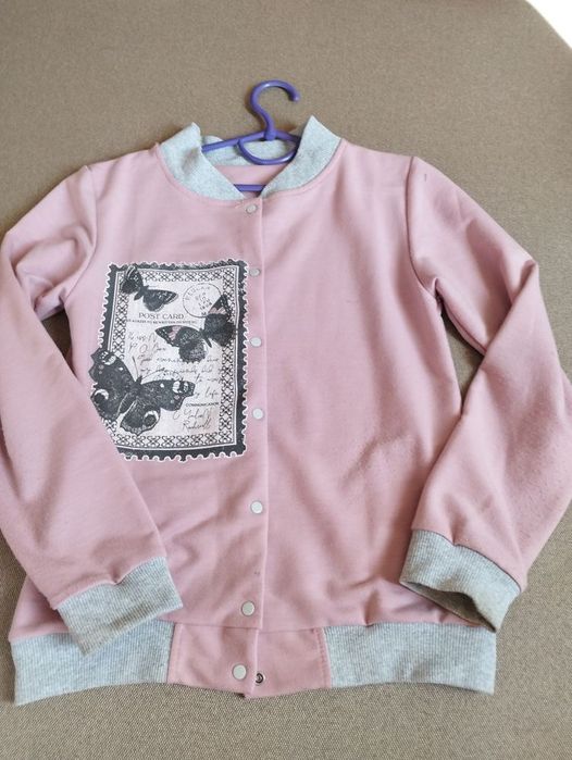 Продам пакет речей на дівчинку128-140