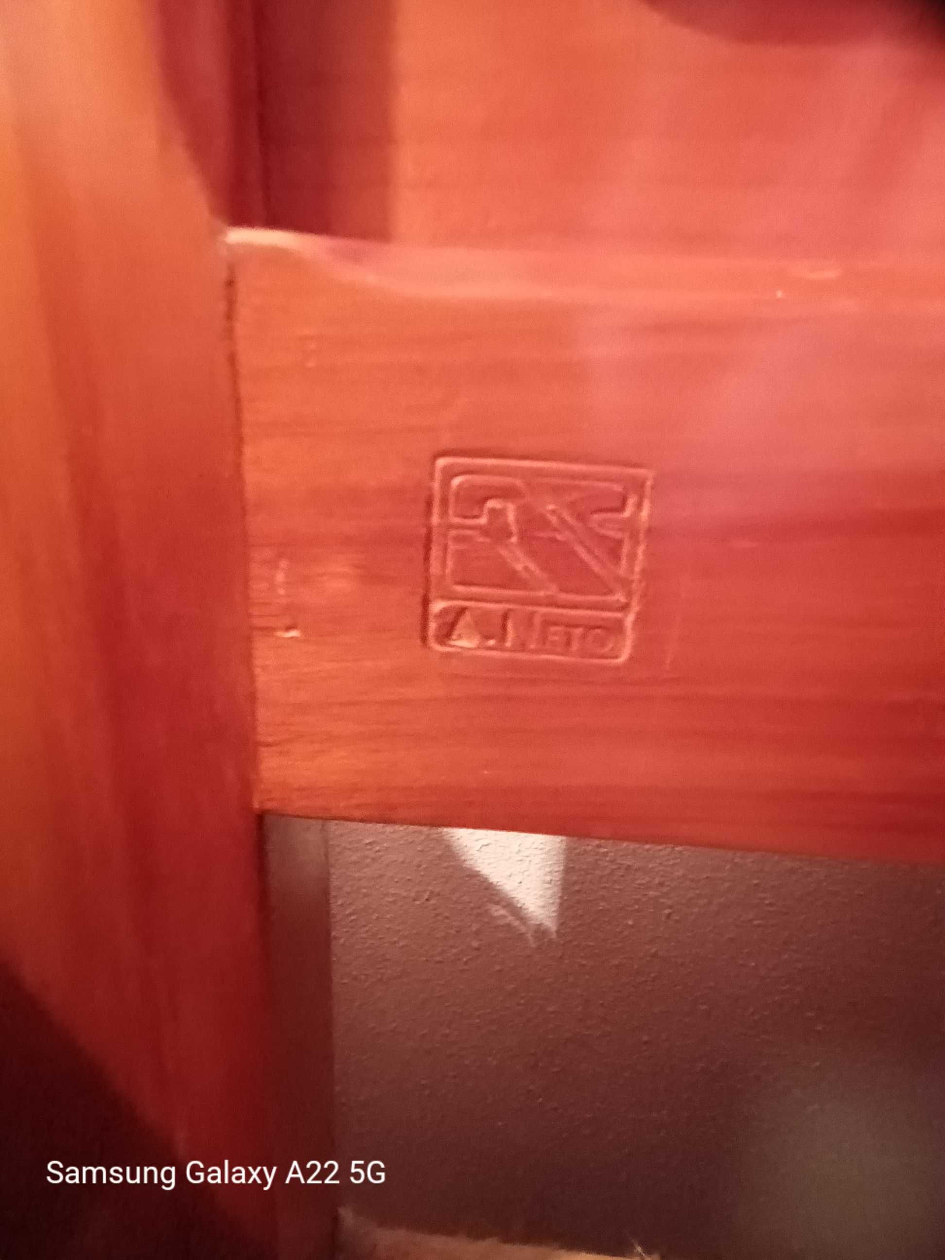 Quarto em cerejeira C/certificado autenticidade