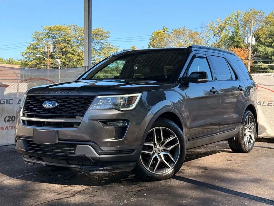 Ford Explorer Full opcja / Panorama / Fotele podgrzewane i wentylowane / 4x4 / Sport