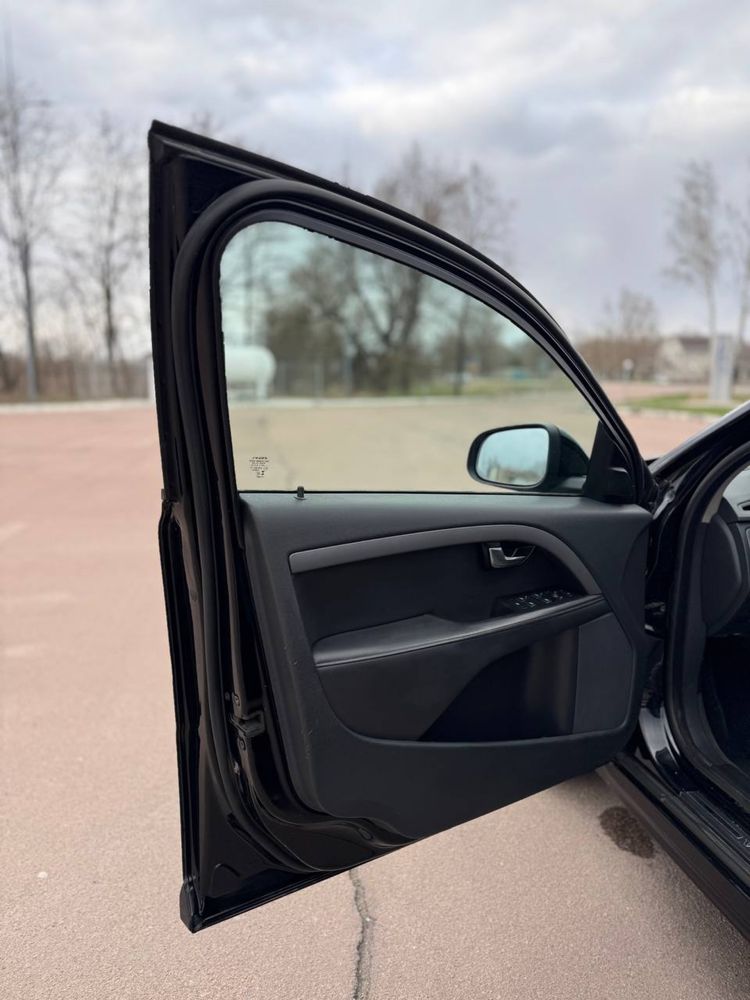 Volvo V70 2013 2.0Т