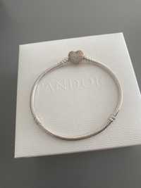 Bransoletka Pandora Moments  586292CZ-19