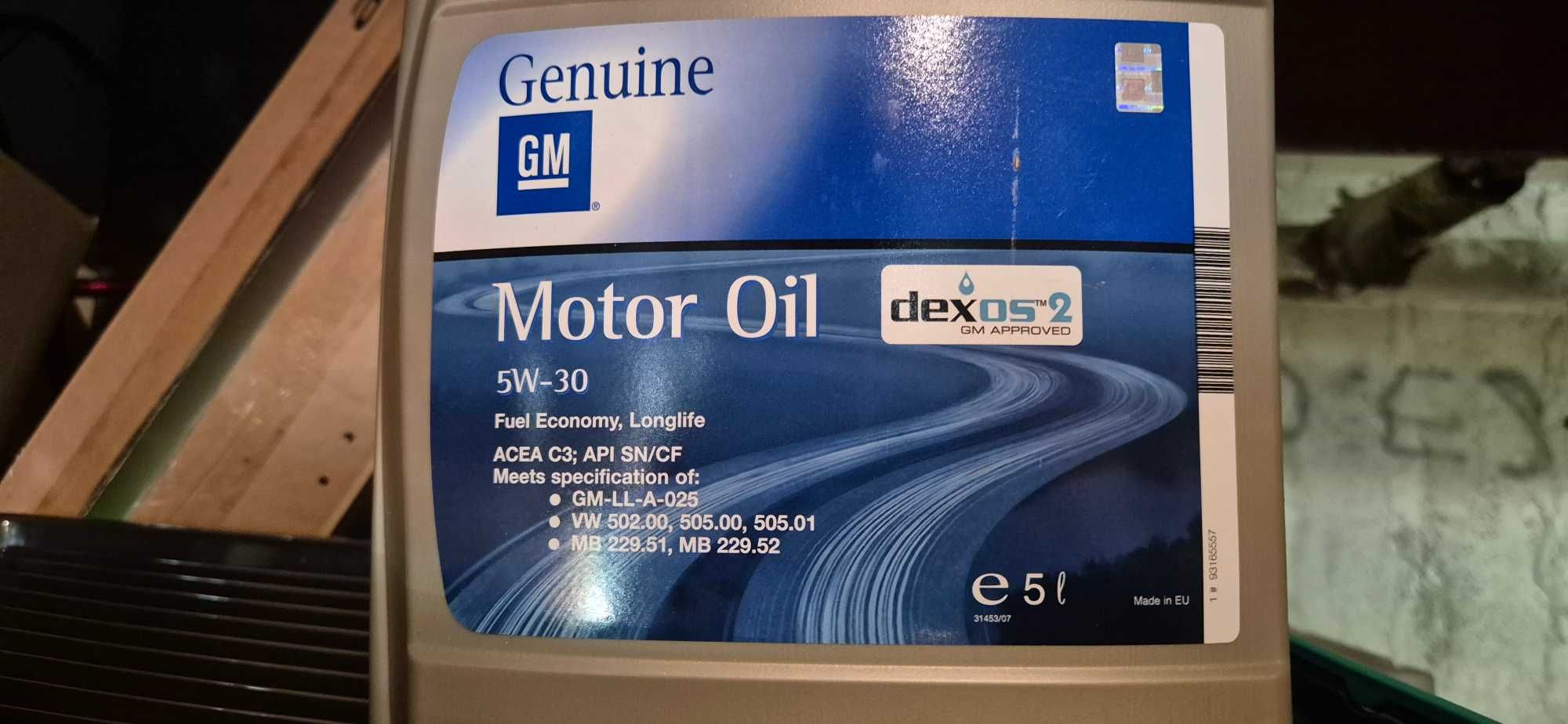 Olej silnikowy syntetyczny GM Dexos2 5W30 5l. + filtr Filtron 648/6