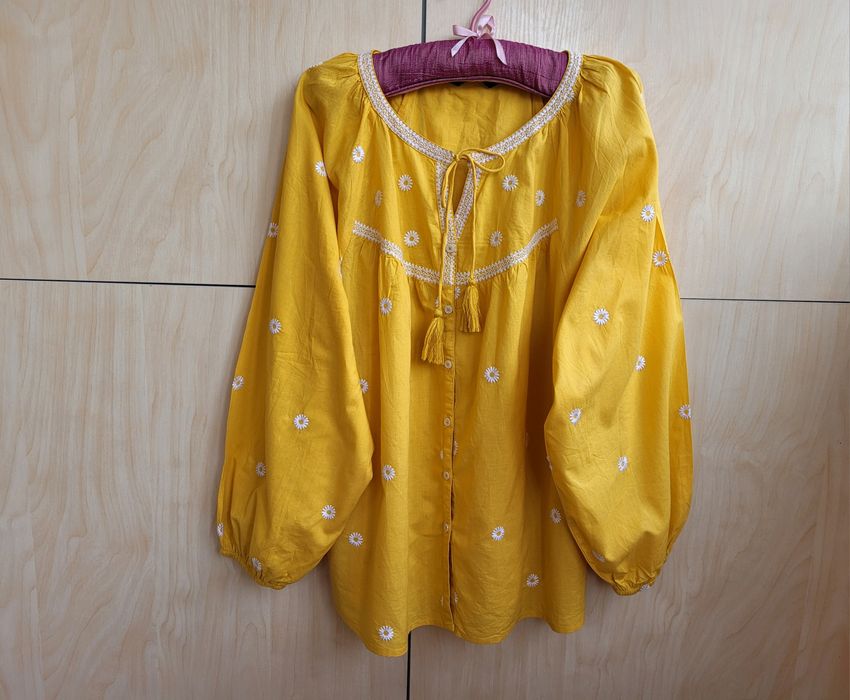 Блузка вишиванка lc Waikiki  розмір l/xl
Бавовна. Пог 60. Рукав від
 г