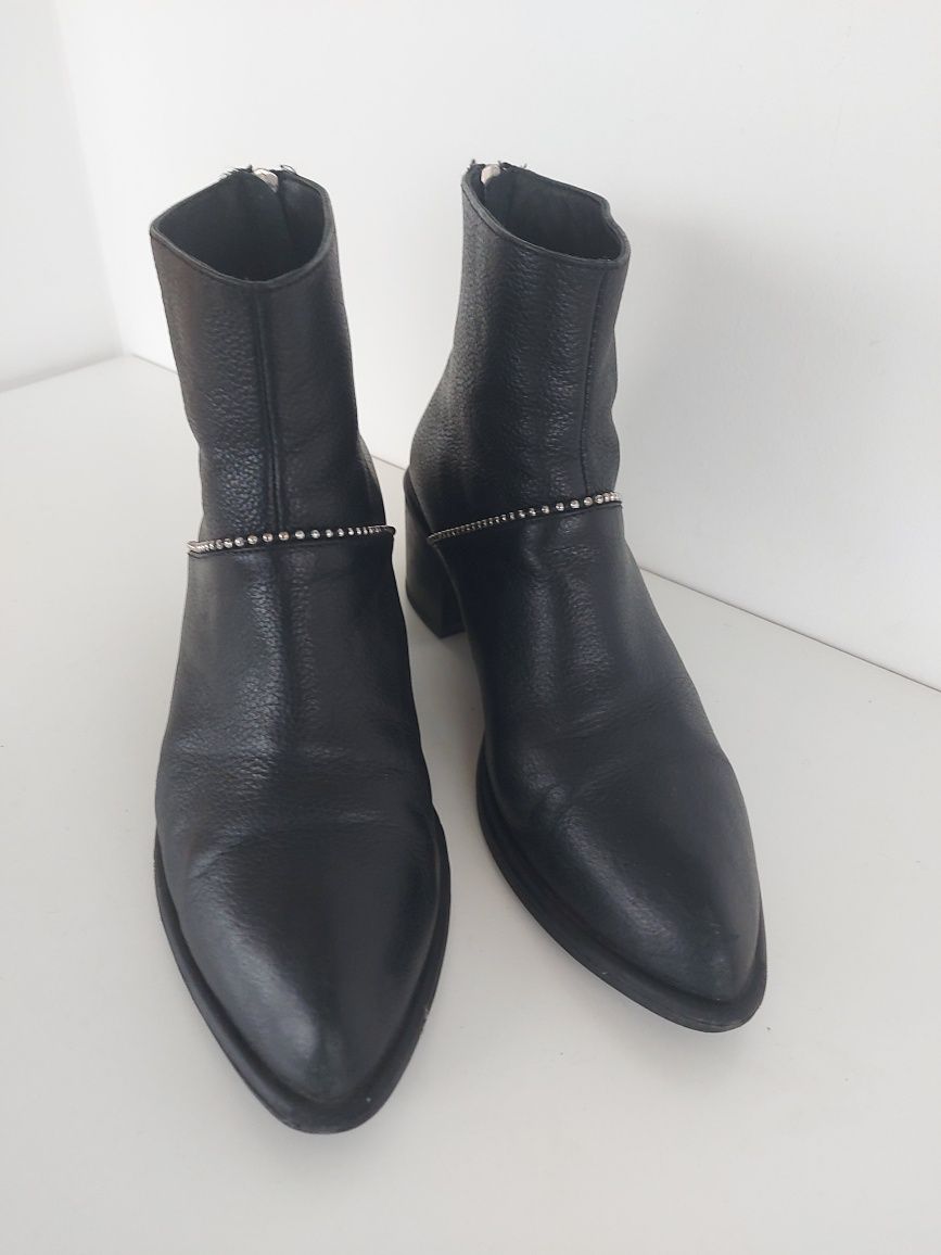 Buty botki skórzane Quazi w rozmiarze 40