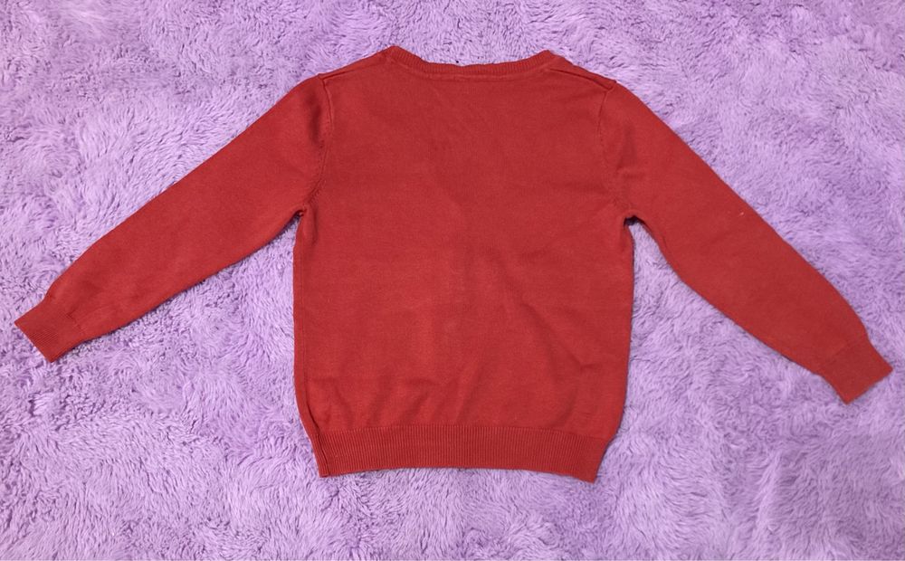 Sweterek dziewczęcy na 4-5 lat