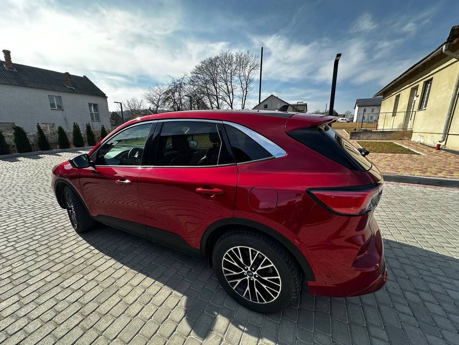 Ford Escape Plag-in hybrid, гібрид, плагін, підзаряджаємий форд ескейп