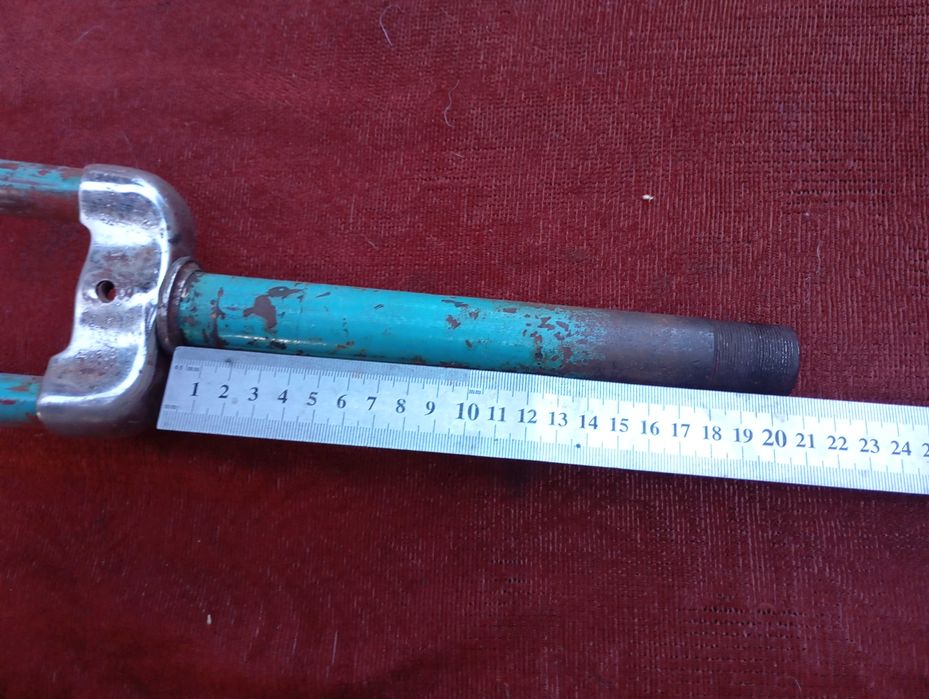 Вилка на дамку 28