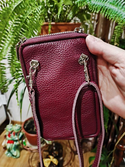 Сумочка з натуральної шкіри.