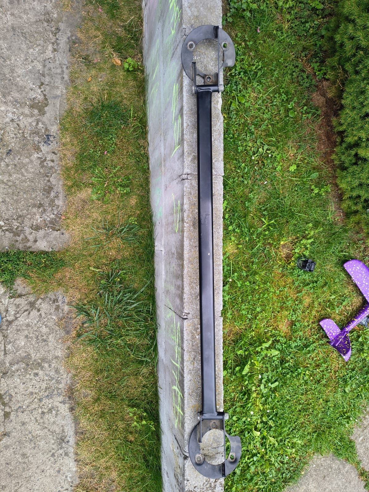 Rozporka kielichów przednich przód BMW 5 E39