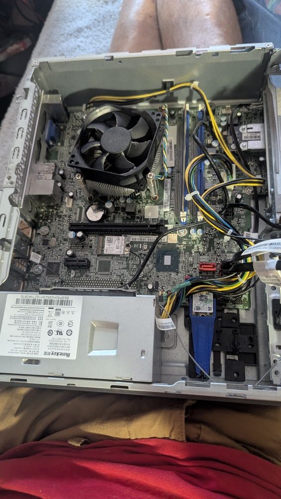 Компактный компьютер Lenovo 36C5: i5-7400, 8 DDR4, M2 128+HDD 500,WIFI