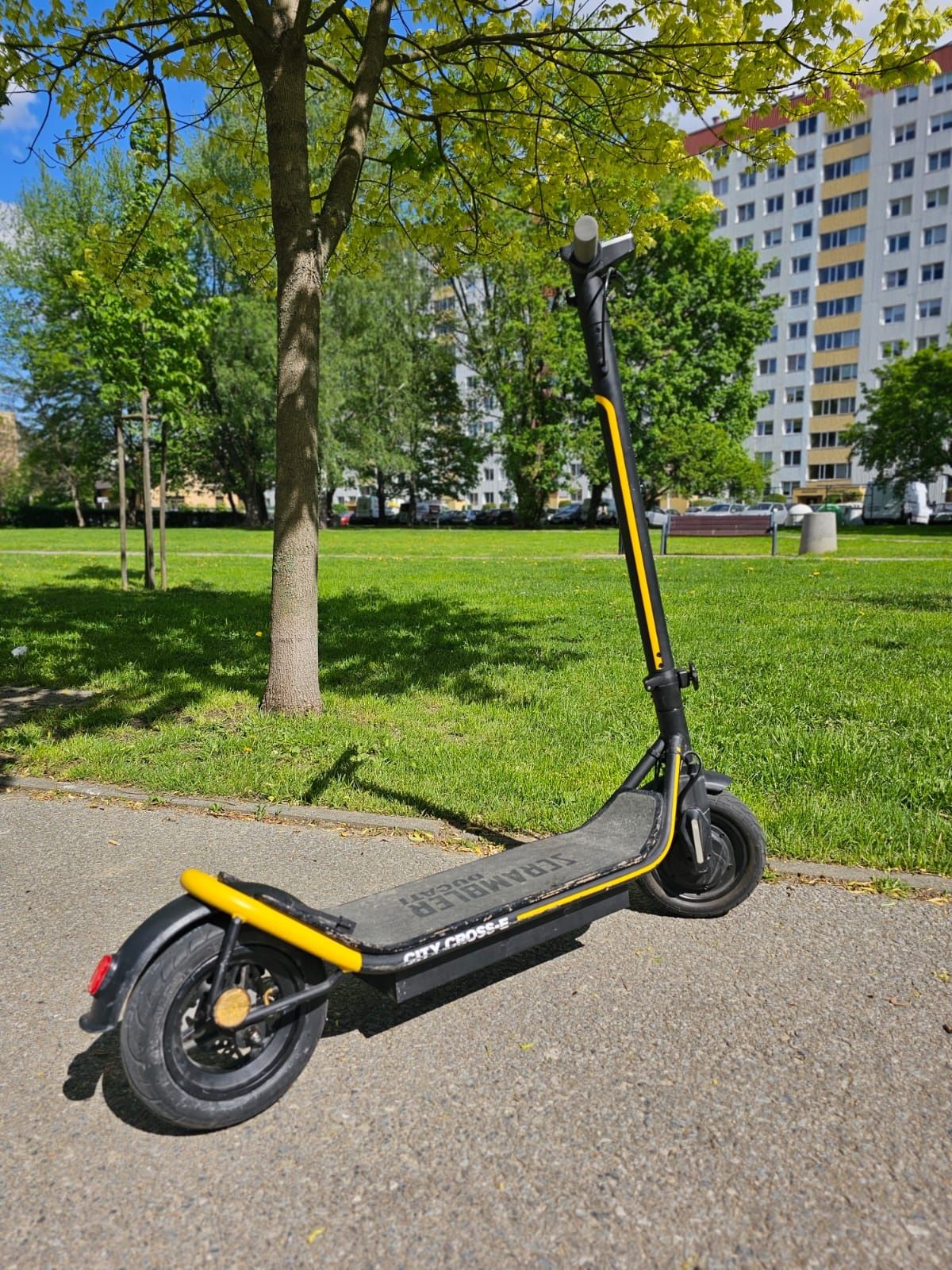 Hulajnoga DUCATI Scrambler City Cross-e