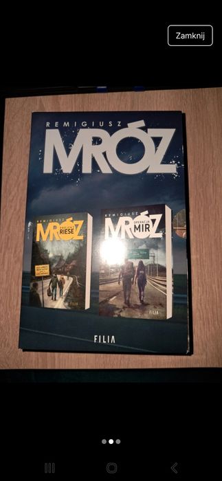 Kopmplet Remigiusz Mróz