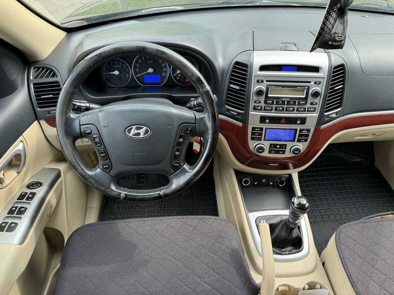 Hyundai Santa Fe 2007 рік, 2.7 газ/бензин, механіка, повний привід