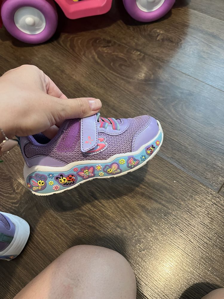 Кросівки sketchers розмір 24