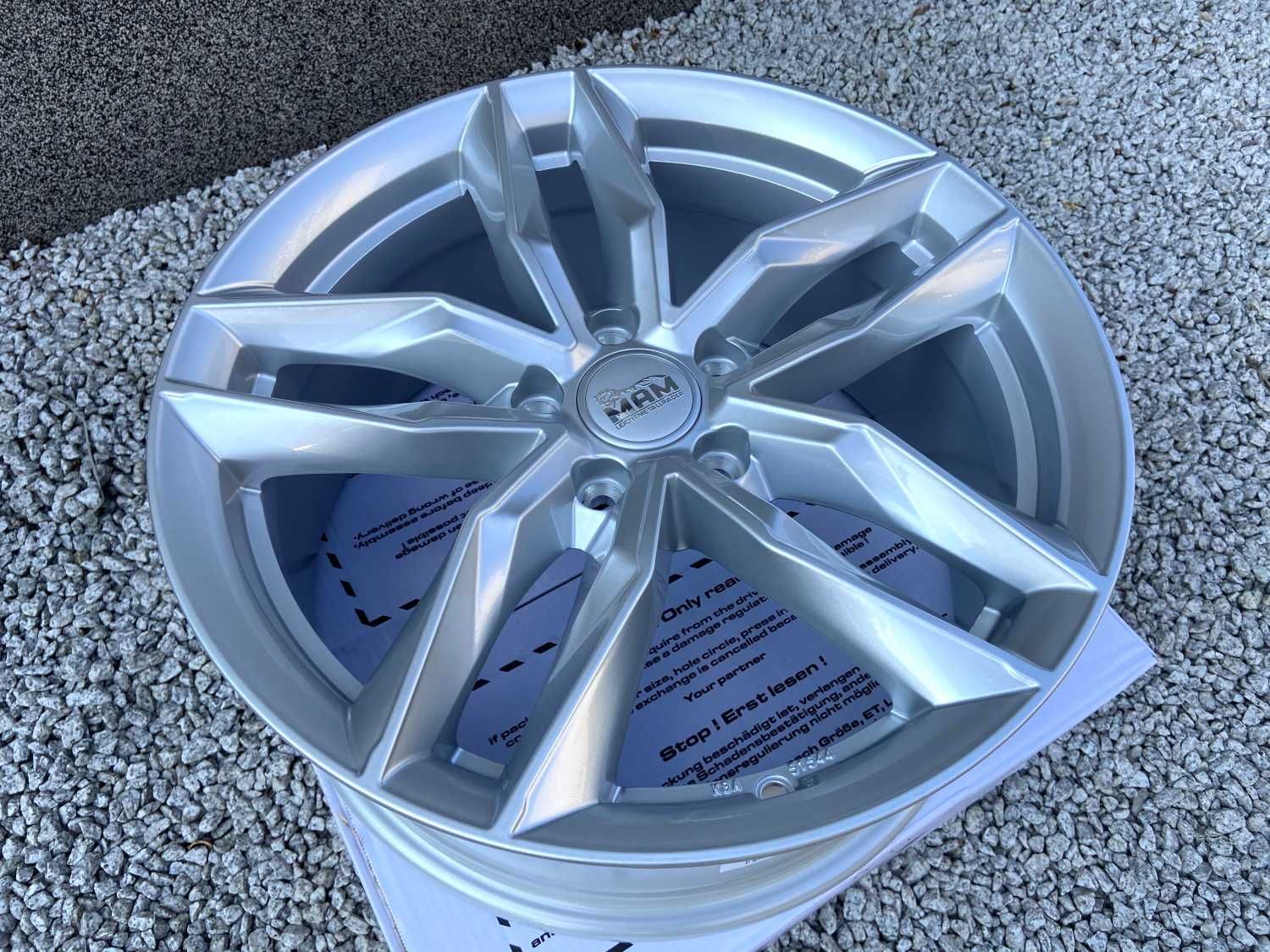 18 Felgi 5x112 MAM RS3 et30 Audi Skoda VW