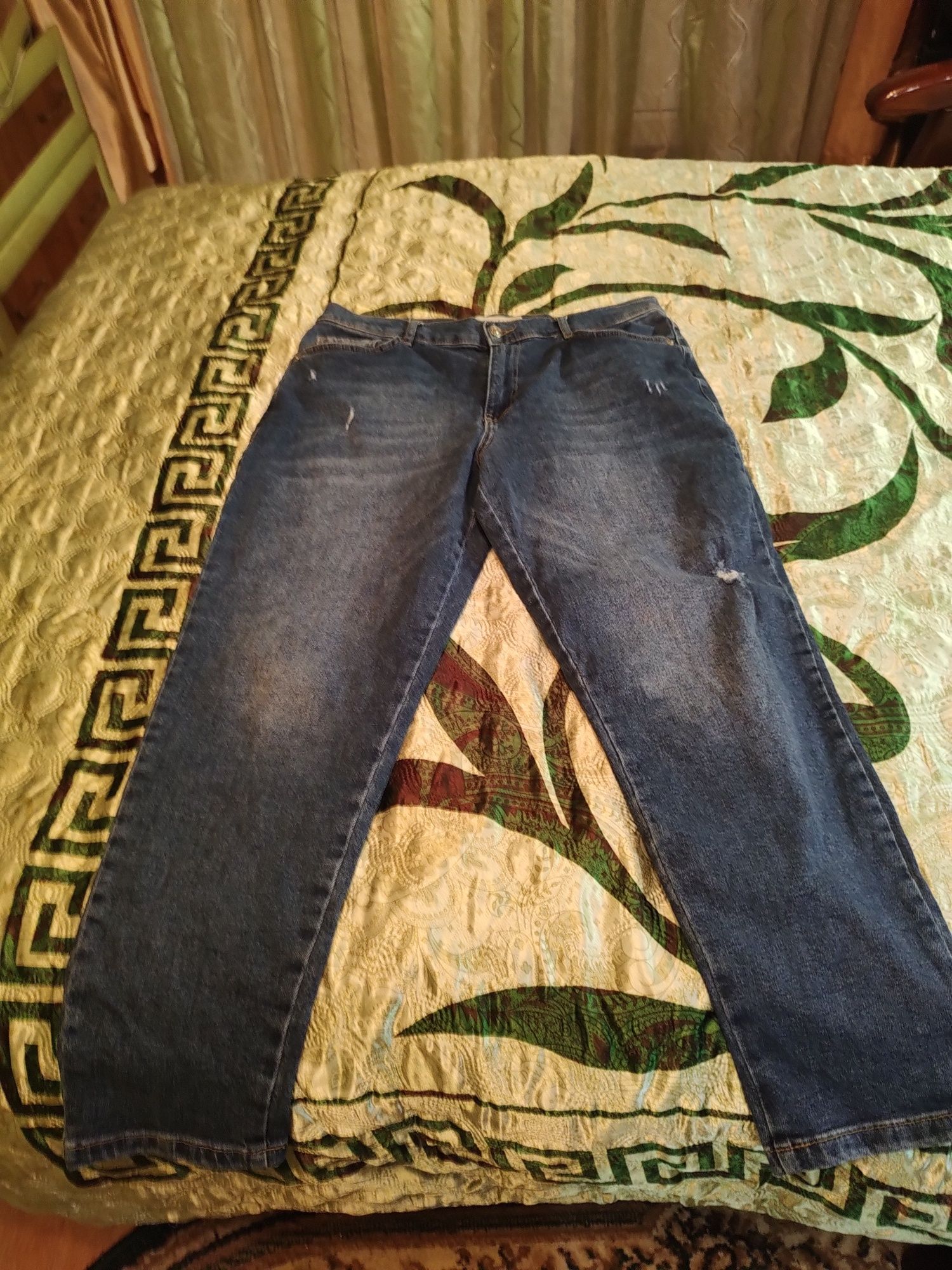 Женские турецкие джинсы большого размера.Цену скинула.