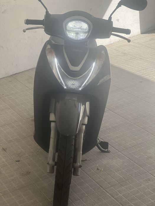 Mota em bom estado . Hoda 125 sh