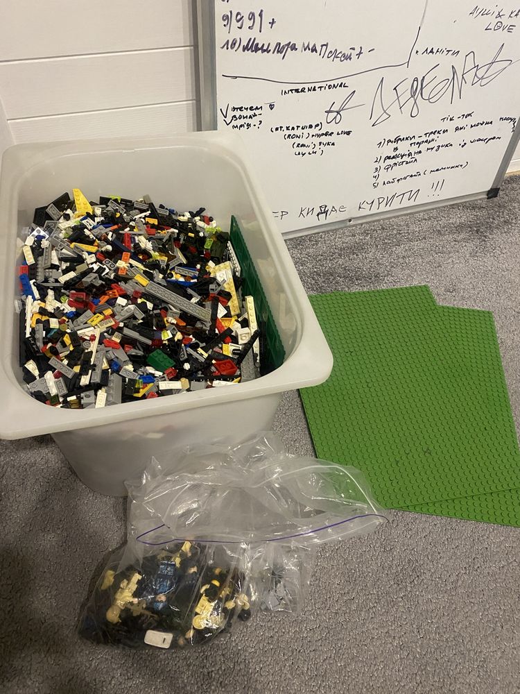 Конструктор LEGO на вагу
