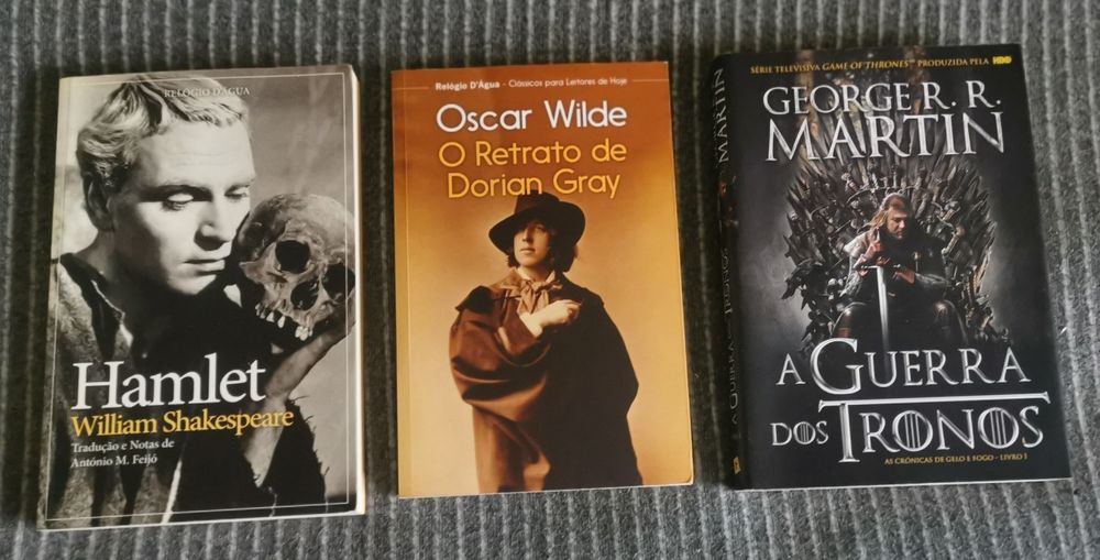 Livros vários usados