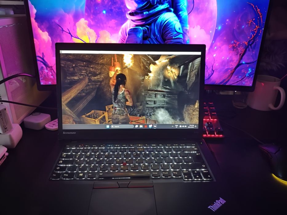 Portáti Gamingl i5 + 8GB + Gráfica 2gb VRAM SSD nvme 256GB
Semi novo c