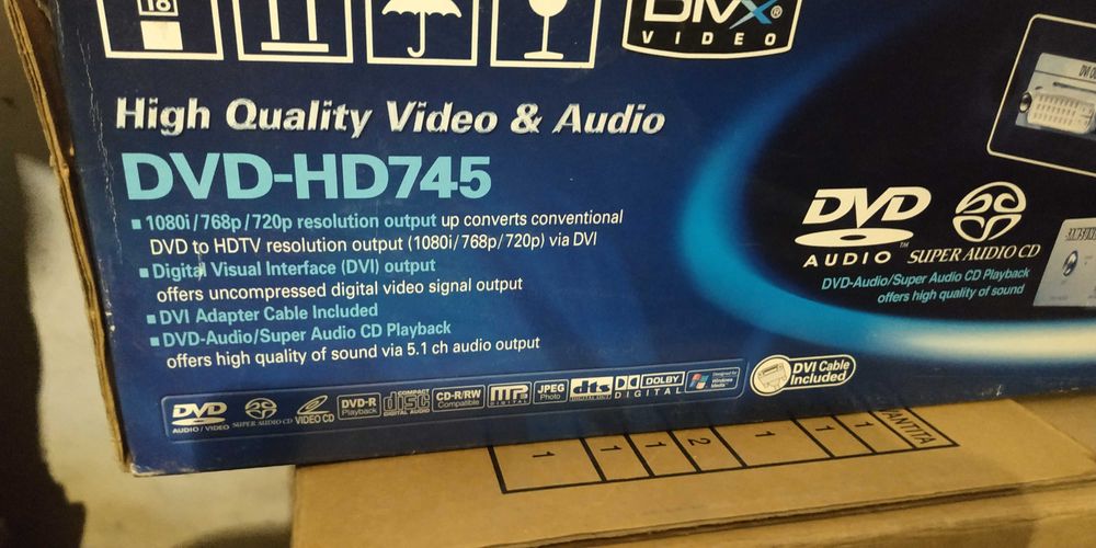ДВД проигрыватель Самсунг DVD-HD 745