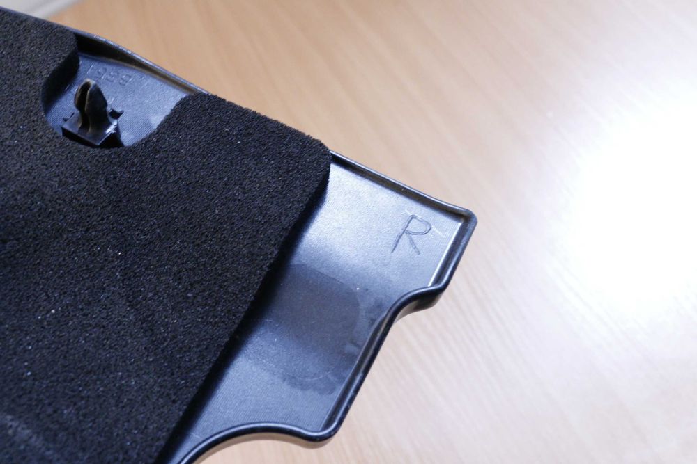 4686 Osłona alternatora czarna prawa Honda Goldwing GL 1800