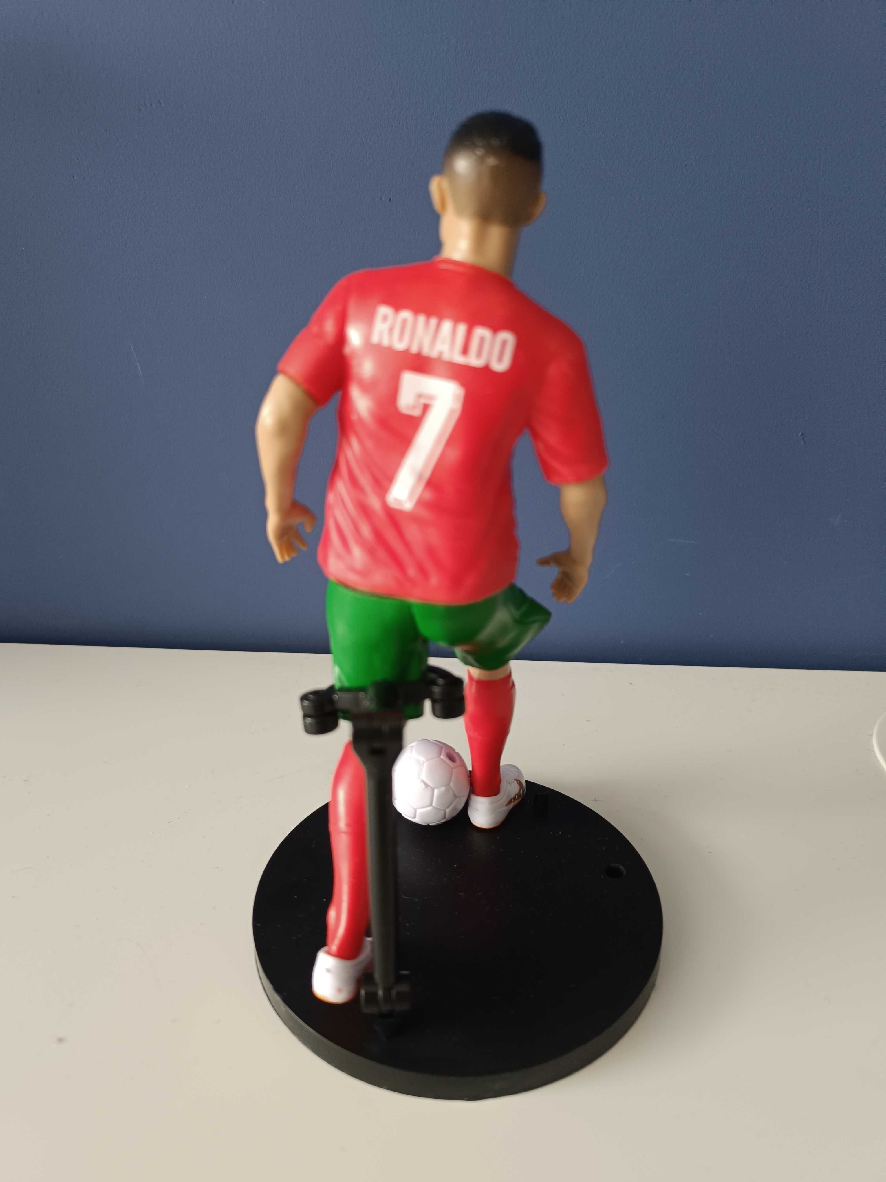 Cristiano Ronaldo CR7 figurka kolekcjonerska Portugalia strój