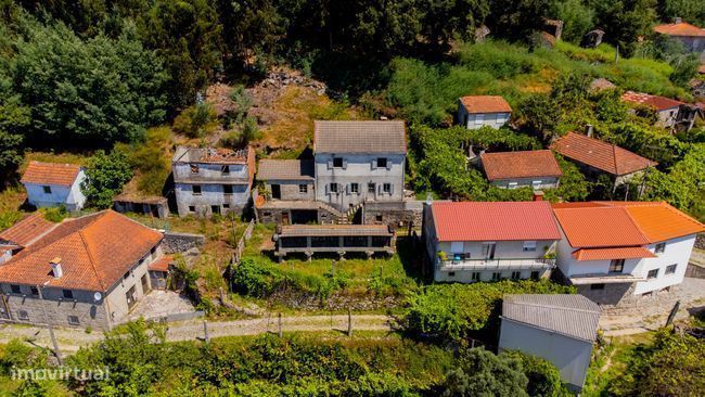 Moradia T4 para Venda – Carvalheira, Terras de Bouro