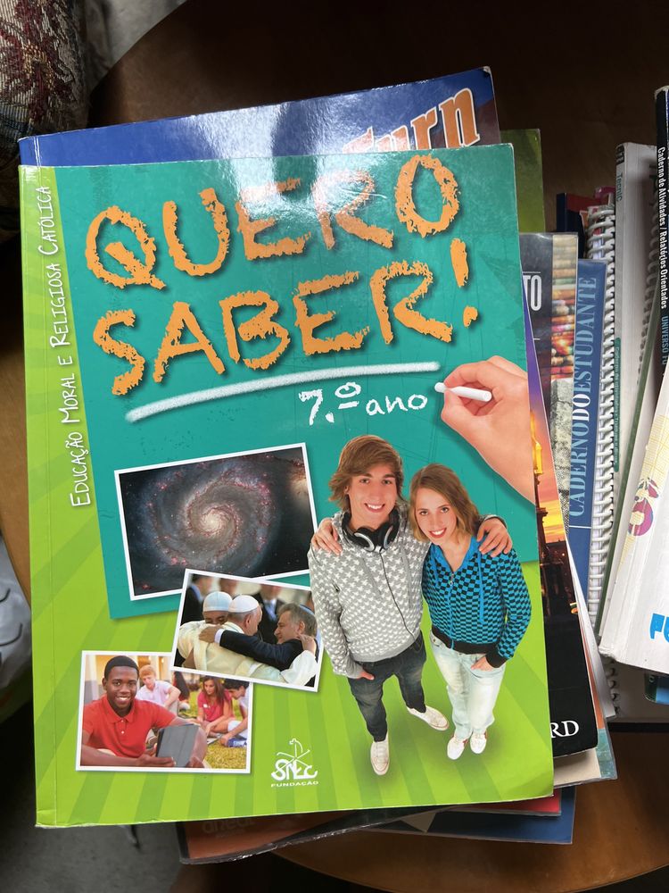 Manual de educação moral e religiosa