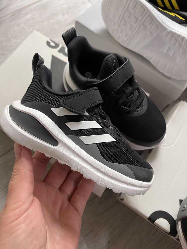 Кросівки красовки адідас adidas reebok nike оригінал