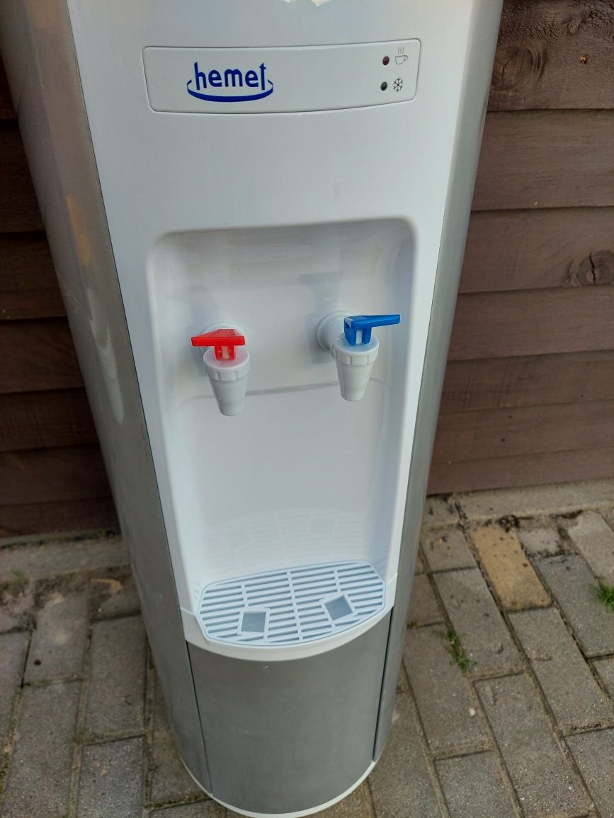 Dystrybutor do wody jak nowy