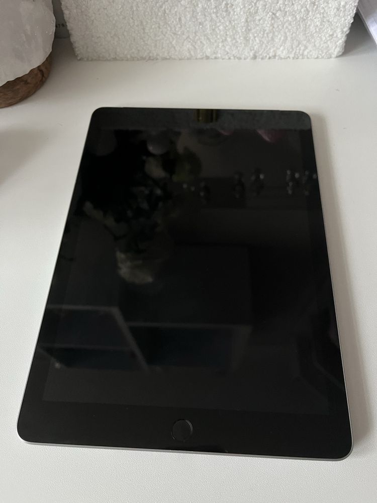 Ipad  (6. generacji)