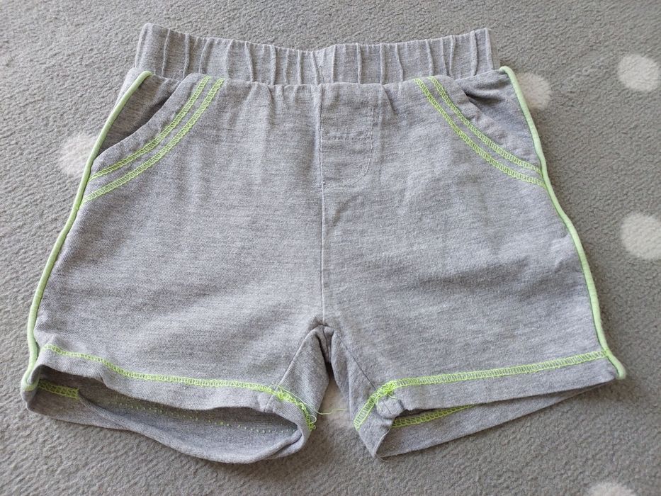 Spodenki rozmiar 74