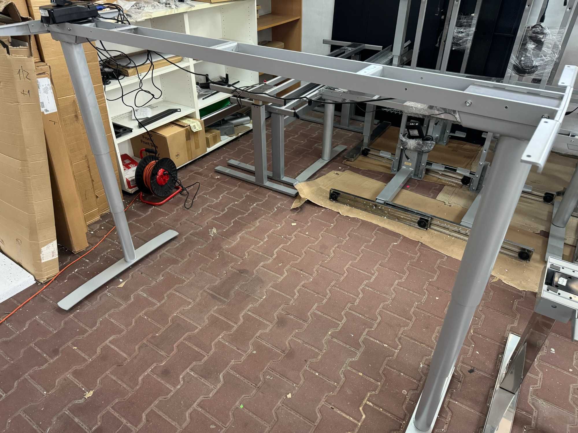 Stelaż z elektryczną regulacją wysokości 180x75 Ketterer Niemcy