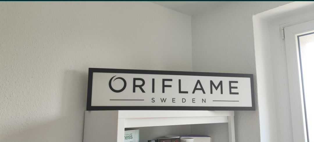 Podświetlany kaseton Oriflame