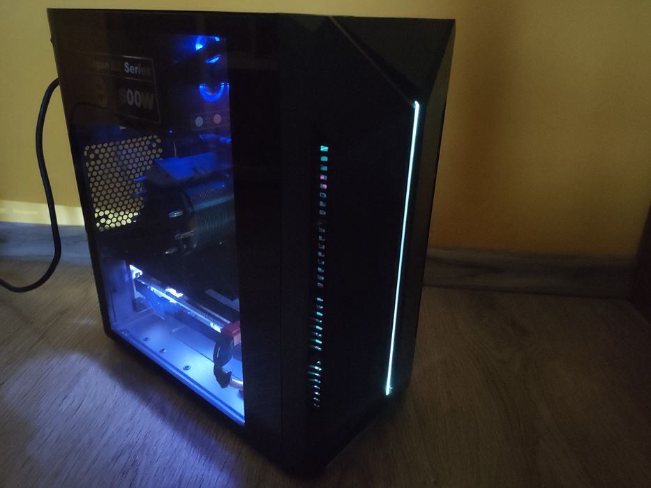 Komputer do gier RGB Intel i5 16GB RTX 2060 SSD 512GB