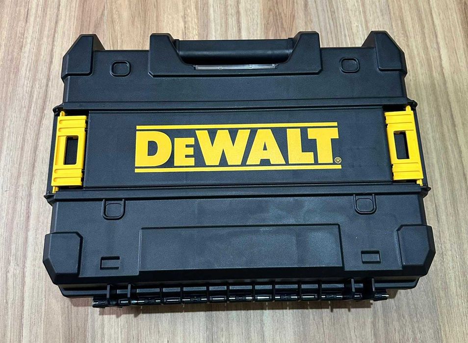 Parafusadora sem fios brushless Dewalt DCD778D2T + MALA