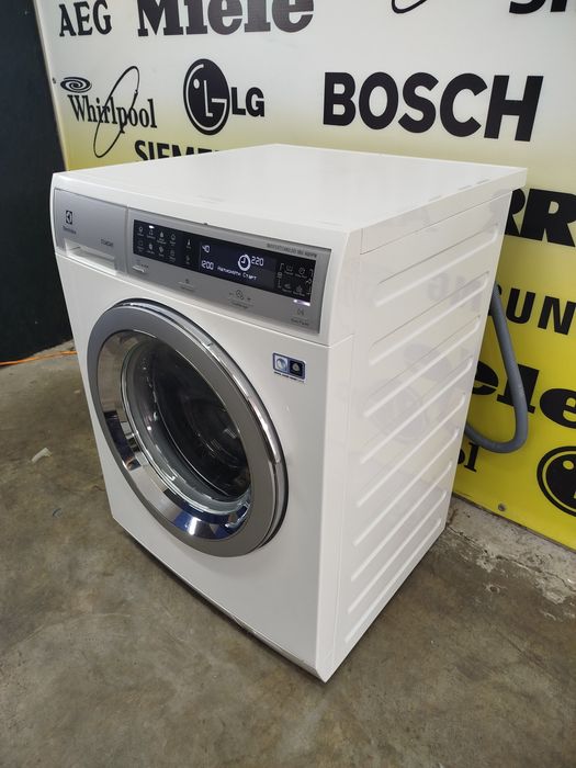 Пральна машина фірми Electrolux, 10 кг