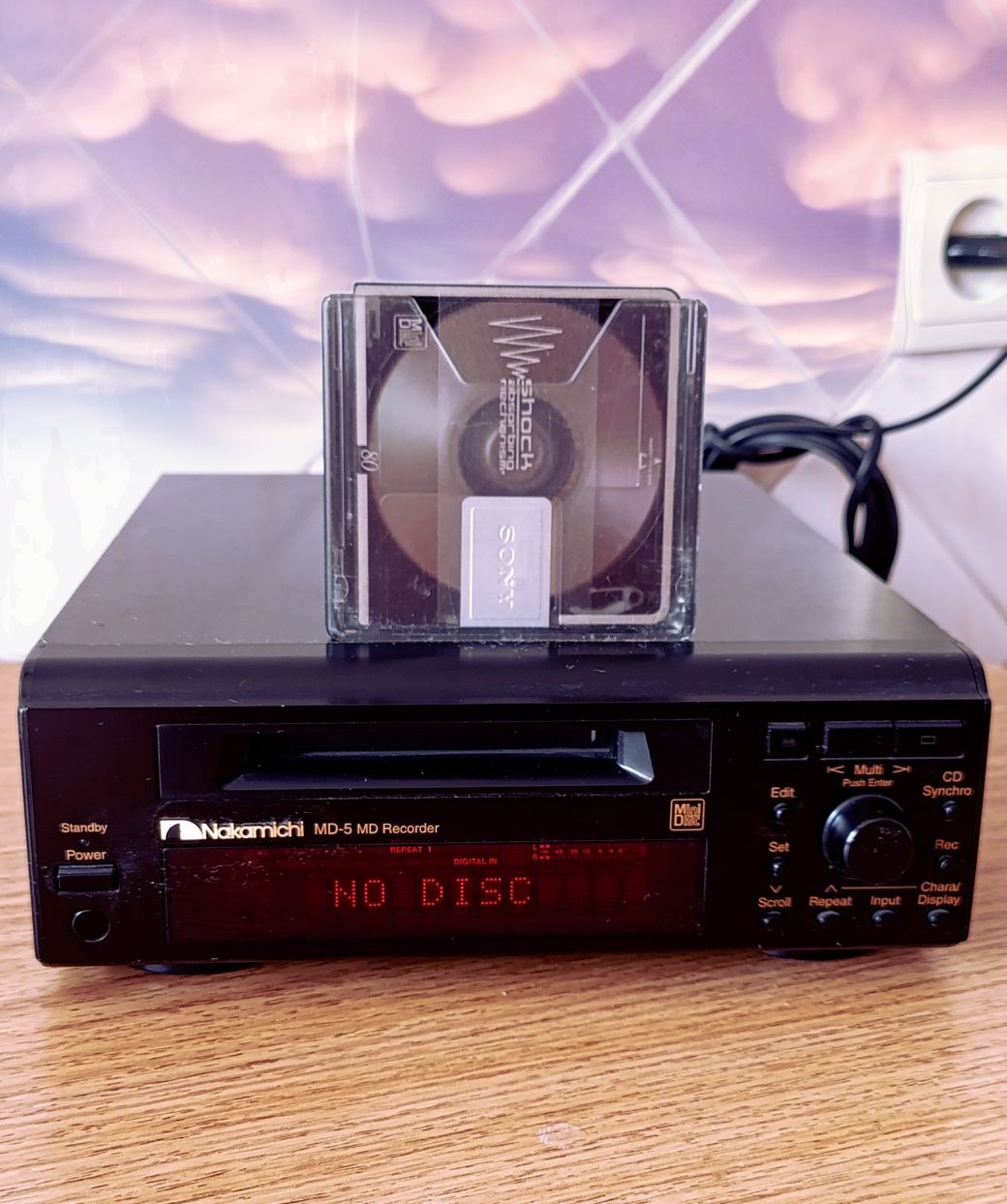 Продам MiniDisc рекордер Nakamichi MD-5