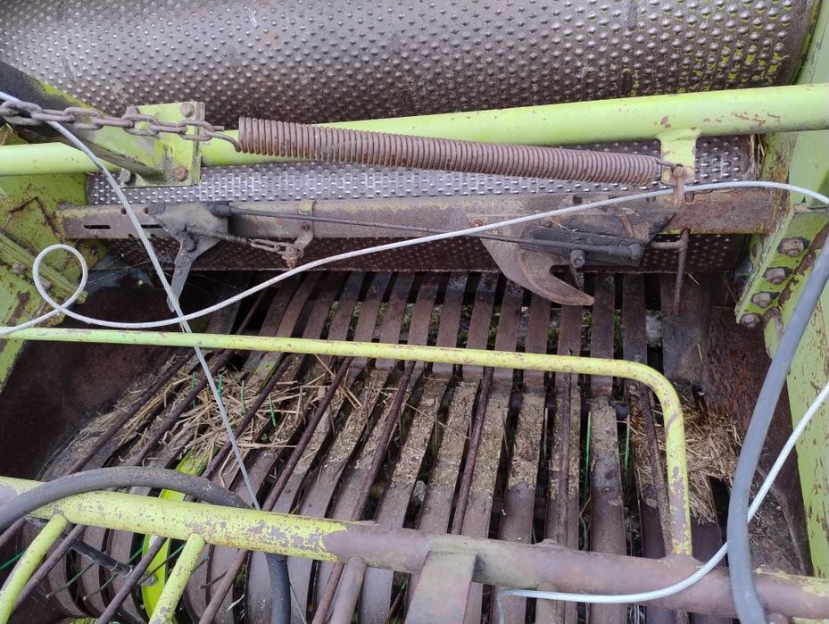 Prasa belujaca Claas 44